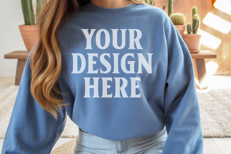 Sweatsuit Mockup Image 3