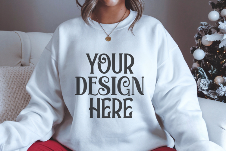 Sweatsuit Mockup Image 3