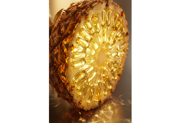 Pineapple cross section with liquid capsules