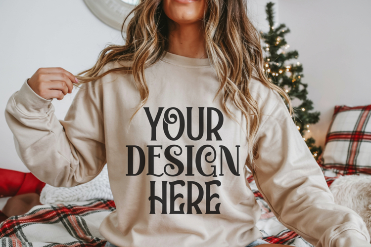 Sweatsuit Mockup Image 15