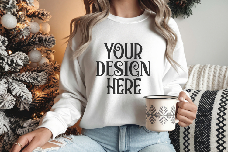 Sweatsuit Mockup Image 18