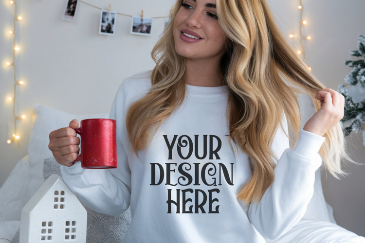 Sweatsuit Mockup Image 4