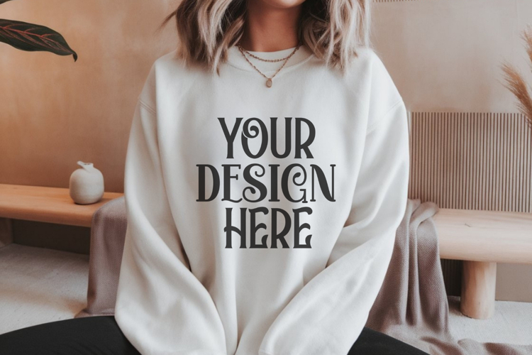 Sweatsuit Mockup Image 15