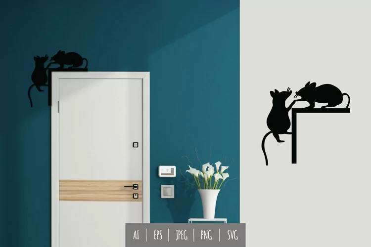 Mouse Helping Each Others Door Corner Ornament