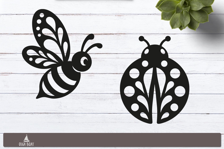 Bee Clipart Black and White Image 8