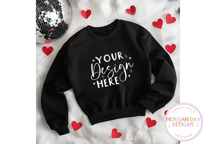 Sweatsuit Mockup Image 4