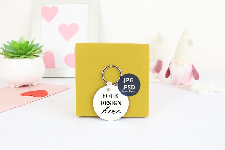 White Keychain on giftbox Valentine's day Mockup, PSD Mockup example image 1