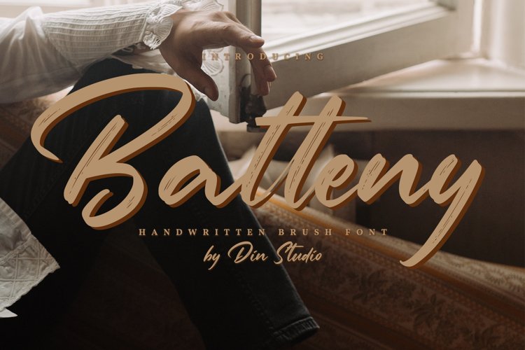 Batteny-Brush Font example image 1
