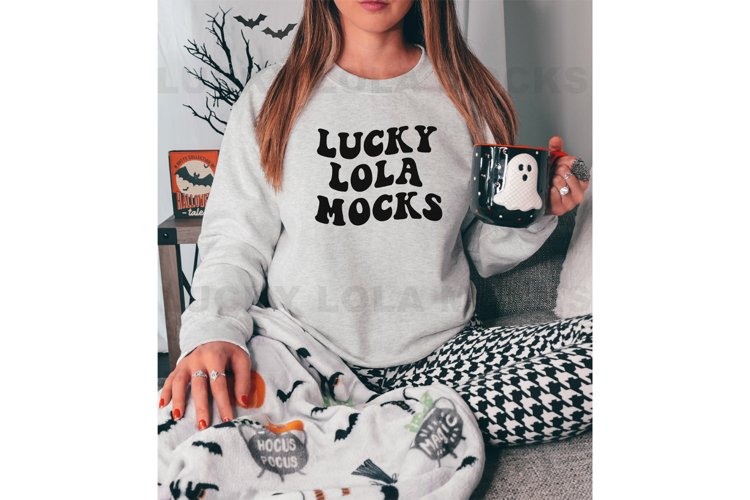 Sweatsuit Mockup Image 11