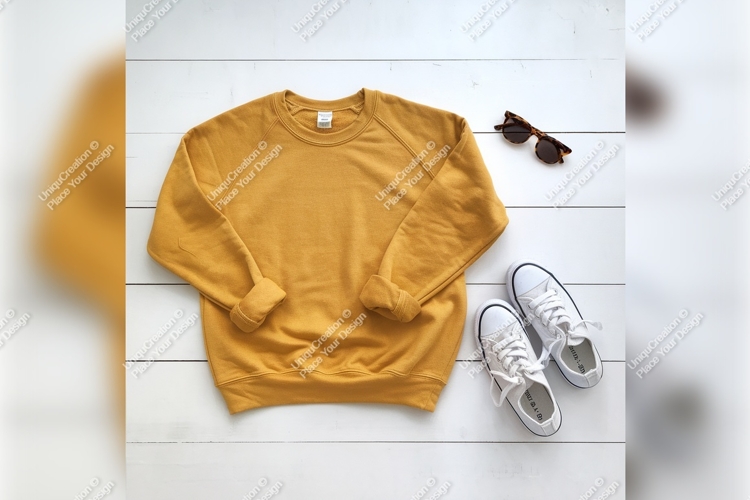 Sweatsuit Mockup Image 24