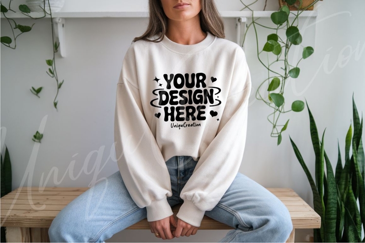 Sweatsuit Mockup Image 3