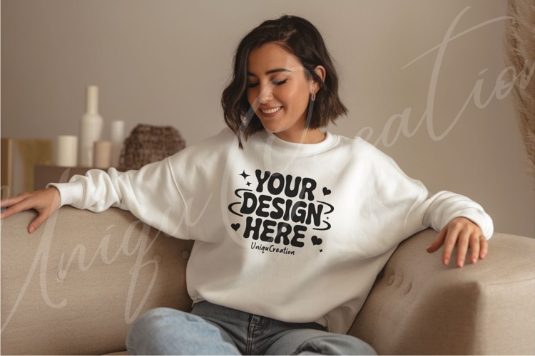 Sweatsuit Mockup Image 21