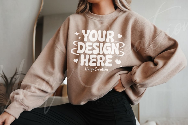 Sweatsuit Mockup Image 16