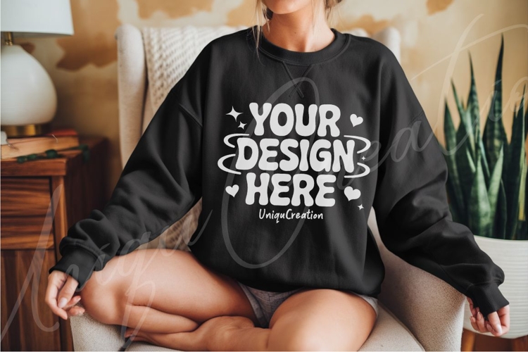 Sweatsuit Mockup Image 3