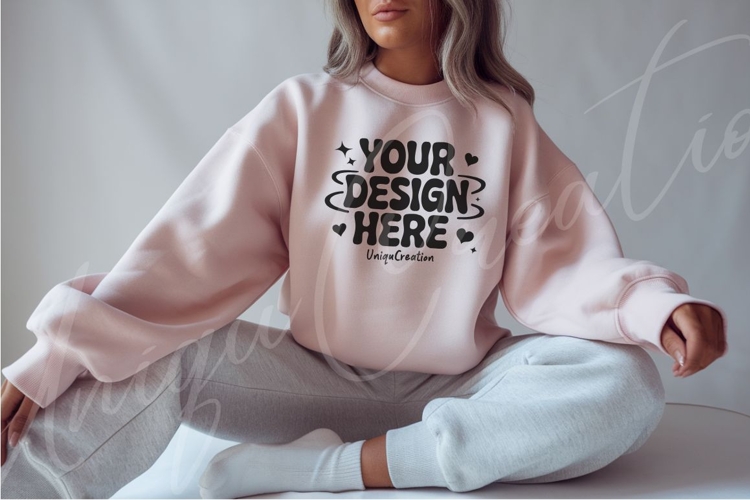 Sweatsuit Mockup Image 20