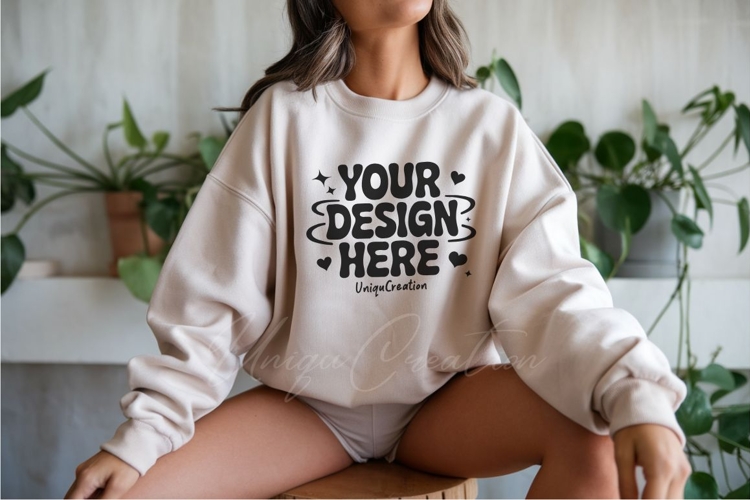 Sweatsuit Mockup Image 11