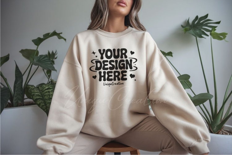 Sweatsuit Mockup Image 10
