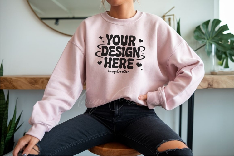 Sweatsuit Mockup Image 18