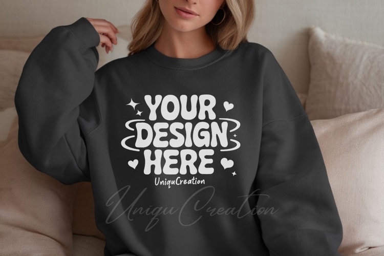 Sweatsuit Mockup Image 17