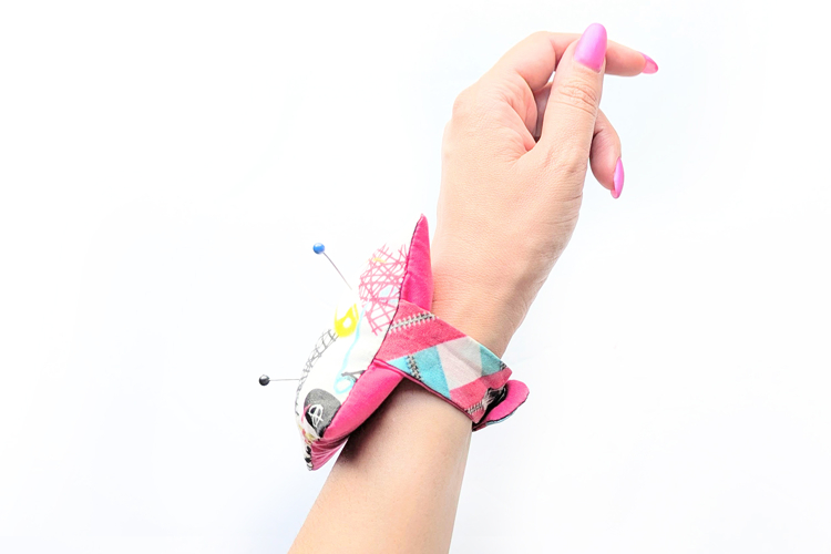 Wrist Pin Cushion ITH Applique Embroidery File