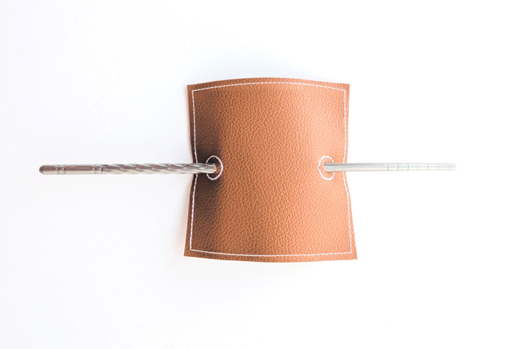 ITH Square Chignon Hair Slider Applique Embroidery File