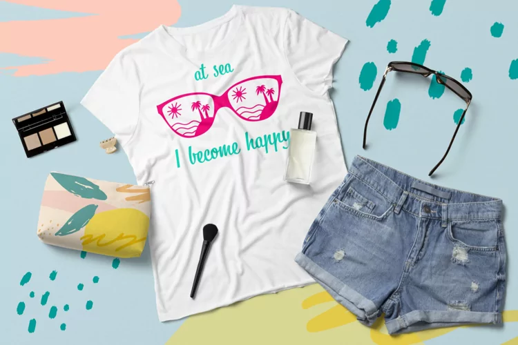 At sea I become happy. Tshirt design with summer sun glasses