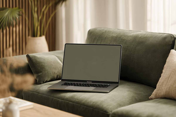 Computer Screen Mockup Image 18
