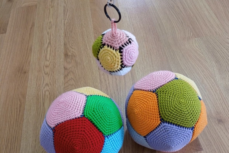 Pentagon Ball Crochet Pattern